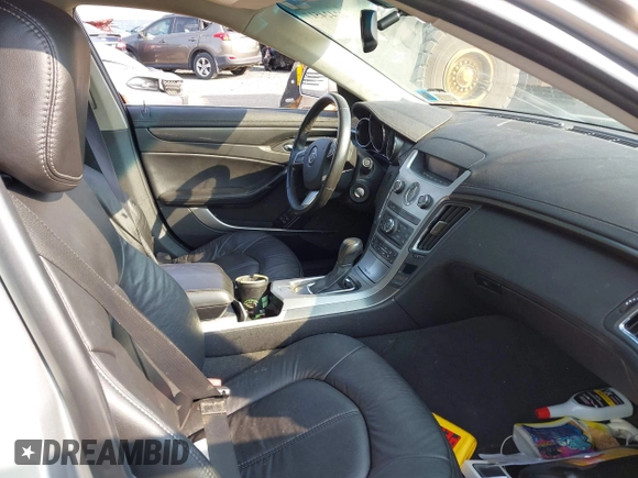 2012 Cadillac CTS z VIN 1G6DC5E52C0152413, wystawiony jako IAAI lot #42424517 z przebiegiem Nie podano mil oraz . Historia ofert i sprzedaży dostępna na DreamBid. Obrazek 5.
