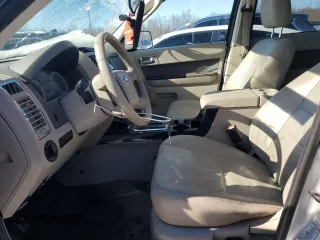 2009 Ford Escape Hybrid с VIN 1FMCU49359KA91978, выставлен на аукционе Copart как лот 42243405 с пробегом 116 835 миль миль и Списание • Salvage title. История ставок и продаж доступна на DreamBid. Изображение 7.
