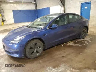 2022 Tesla Model 3 z VIN 5YJ3E1EA8NF369767, wystawiony jako Copart lot #59320655 z przebiegiem 103 069 mil mil oraz Czysty tytuł • Clean title. Historia ofert i sprzedaży dostępna na DreamBid. Obrazek 1.
