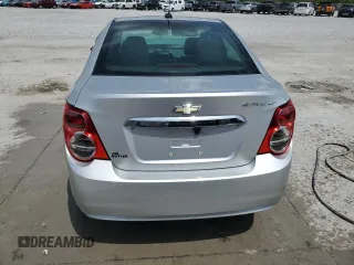 2015 Chevrolet Sonic LT z VIN 1G1JC5SHXF4108194, wystawiony jako Copart lot #54174955 z przebiegiem 146 443 mil mil oraz Szkoda całkowita • Salvage title. Historia ofert i sprzedaży dostępna na DreamBid. Obrazek 6.