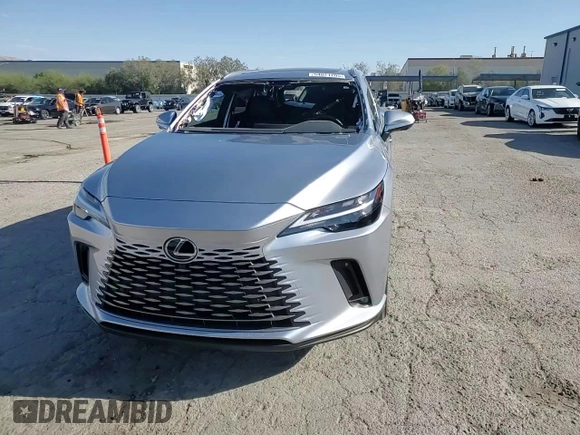 2024 Lexus RX 350 z VIN JTJCHMAAXR2017181, wystawiony jako Copart lot #54021205 z przebiegiem 3 890 mil mil oraz Szkoda całkowita • Salvage title. Historia ofert i sprzedaży dostępna na DreamBid. Obrazek 15.