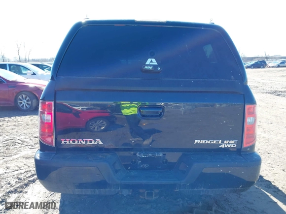 2011 Honda Ridgeline RTS with VIN 5FPYK1F48BB005889, listed as a IAAI auction lot 41761367 with 146,974 mi miles. Bid and sale history available at carsss.com. Image 16.