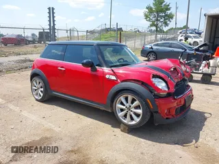 2013 MINI Hardtop S with VIN WMWSV3C57DT478646, listed as a IAAI auction lot 42458167 with 112,784 mi miles and . Bid and sale history available at DreamBid. Image 1.