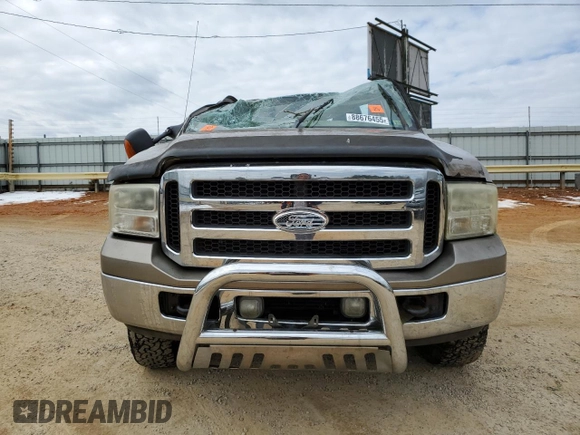 2005 Ford F-250 XL with VIN 1FTNF21565EC22272, listed as a Copart auction lot 88676455 with Not Provided miles and Salvage Title. Bid and sale history available at DreamBid. Image 5.