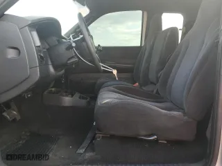 2004 Dodge Dakota SLT with VIN 1D7GL42N94S576921, listed as a Copart auction lot 89334585 with 175,085 mi miles and Salvage Title. Bid and sale history available at carsss.com. Image 7.