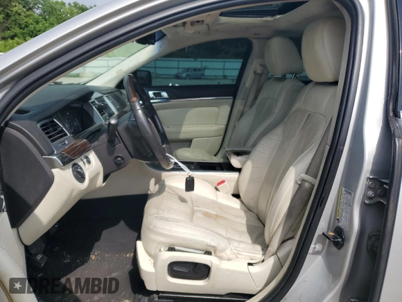 2009 Lincoln MKS with VIN 1LNHM93RX9G604306, listed as a Copart auction lot 57059605 with 177,871 mi miles and Salvage title. Bid and sale history available at DreamBid. Image 7.