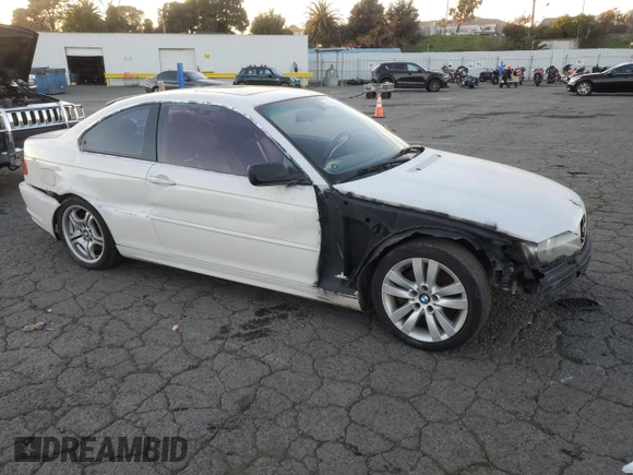 2001 BMW 3 Series 330Ci with VIN WBABN53451JU36194, listed as a Copart auction lot 42038005 with 159,293 mi miles and Salvage Title. Bid and sale history available at carsss.com. Image 4.