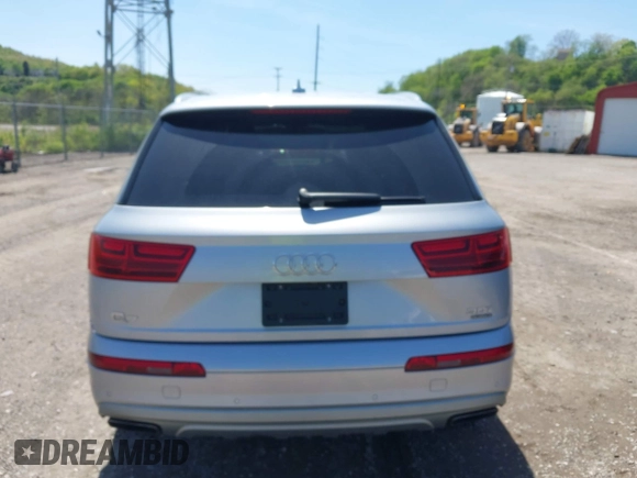 2018 Audi Q7 Premium Plus с VIN WA1LAAF79JD019641, выставлен на аукционе IAAI как лот 42136847 с пробегом 102 899 миль миль и . История ставок и продаж доступна на DreamBid. Изображение 16.