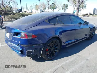 2020 Tesla Model S Long Range с VIN 5YJSA1E26LF411172, выставлен на аукционе IAAI как лот 41318180 с пробегом 45 332 миль миль и . История ставок и продаж доступна на DreamBid. Изображение 4.