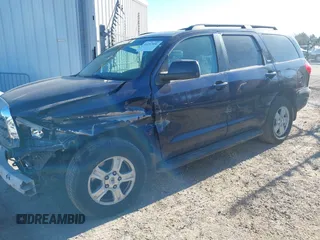 2010 Toyota Sequoia SR5 with VIN 5TDZM5G12AS001625, listed as a IAAI auction lot 41297056 with 131,835 mi miles. Bid and sale history available at carsss.com. Image 17.