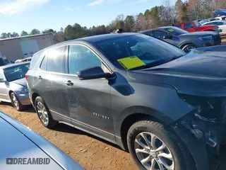2020 Chevrolet Equinox LT with VIN 2GNAXKEV6L6227101, listed as a IAAI auction lot 41589615 with 111,879 mi miles. Bid and sale history available at carsss.com. Image 14.
