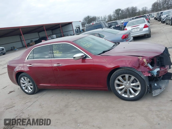 2019 Chrysler 300 Limited with VIN 2C3CCAKG4KH586497, listed as a IAAI auction lot 41511850 with 55,479 mi miles. Bid and sale history available at carsss.com. Image 14.