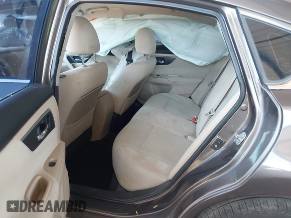 2015 Nissan Altima SL z VIN 1N4AL3AP0FC233740, wystawiony jako IAAI lot #42239684 z przebiegiem 111 970 mil mil oraz . Historia ofert i sprzedaży dostępna na DreamBid. Obrazek 8.