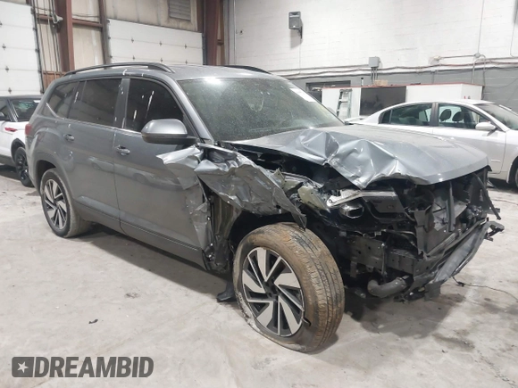 2024 Volkswagen Atlas SE with VIN 1V2HR2CA6RC534817, listed as a IAAI auction lot 41655227 with 39,214 mi miles and . Bid and sale history available at DreamBid. Image 1.