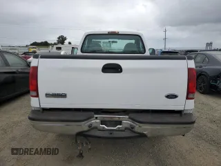 2006 Ford F-350 XL with VIN 1FTSF305X6EC68845, listed as a Copart auction lot 54067395 with 297,762 mi miles and Clean Title. Bid and sale history available at DreamBid. Image 6.
