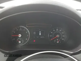 2018 Kia Sorento LX with VIN 5XYPG4A39JG403187, listed as a Copart auction lot 48360805 with 134,624 mi miles and Salvage Title. Bid and sale history available at carsss.com. Image 9.