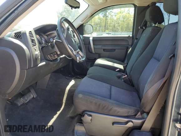 2010 Chevrolet Silverado 1500 LT with VIN 1GCSKSE37AZ150993, listed as a Copart auction lot 50356515 with 110,584 mi miles and Salvage Title. Bid and sale history available at DreamBid. Image 7.