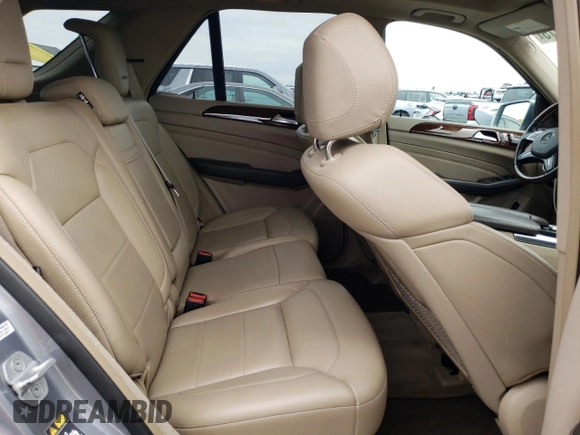 2012 Mercedes-Benz M 550 z VIN 4JGDA7DB6CA069109, wystawiony jako Copart lot #49747475 z przebiegiem 139 425 mil mil oraz Czysty tytuł • Clean title. Historia ofert i sprzedaży dostępna na DreamBid. Obrazek 11.