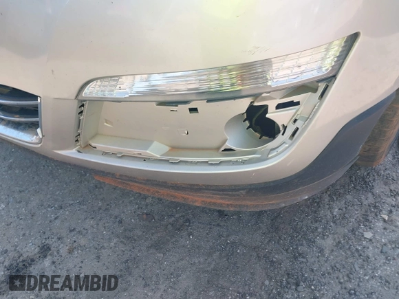 2015 Chevrolet Traverse LT with VIN 1GNKRGKDXFJ236009, listed as a IAAI auction lot 42076239 with Not Provided miles. Bid and sale history available at carsss.com. Image 6.