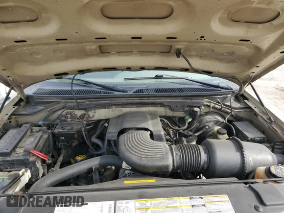 2000 Ford F-150 XL with VIN 2FTRX17W0YCA73568, listed as a Copart auction lot 51128035 with 208,737 mi miles and Salvage Title. Bid and sale history available at carsss.com. Image 11.