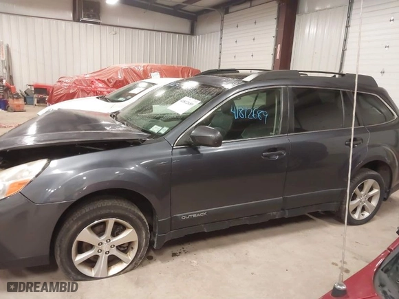 2014 Subaru Outback 3.6R Limited with VIN 4S4BRDMC1E2307307, listed as a IAAI auction lot 41812689 with 222,205 mi miles. Bid and sale history available at carsss.com. Image 14.