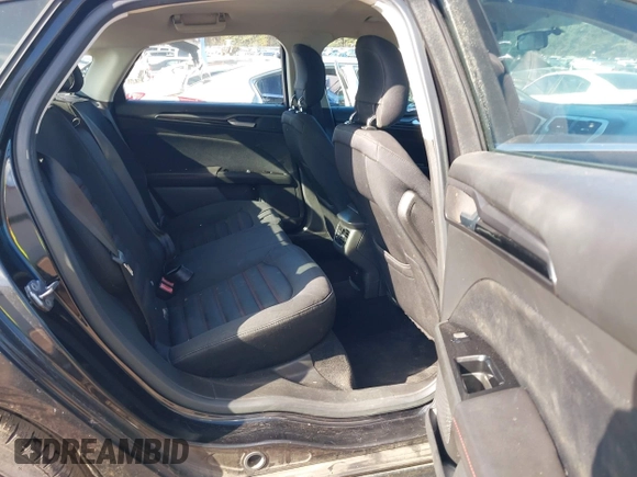 2013 Ford Fusion SE with VIN 3FA6P0H92DR160983, listed as a IAAI auction lot 40765682 with 204,247 mi miles and . Bid and sale history available at DreamBid. Image 8.