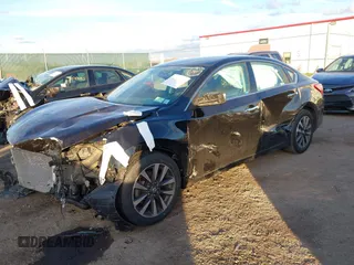 2017 Nissan Altima SV with VIN 1N4AL3AP0HC190178, listed as a IAAI auction lot 40780052 with 128,565 mi miles and . Bid and sale history available at carsss.com. Image 2.