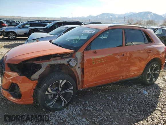 2024 Audi Q3 S line Premium Plus z VIN WA1EECF30R1041689, wystawiony jako Copart lot #48079875 z przebiegiem 12 668 mil mil oraz Szkody całkowita. Historia ofert i sprzedaży dostępna na DreamBid. Obrazek 1.