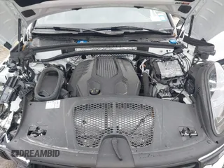 2024 Porsche Macan with VIN WP1AA2A55RLB20040, listed as a IAAI auction lot 41739587 with 8,916 mi miles and . Bid and sale history available at DreamBid. Image 10.
