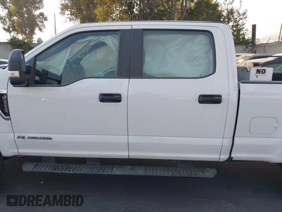 2022 Ford F-250 XL z VIN 1FT7W2BT5NEC17344, wystawiony jako IAAI lot #41150860 z przebiegiem 76 879 mil mil oraz . Historia ofert i sprzedaży dostępna na DreamBid. Obrazek 15.
