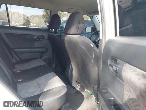 2015 Scion xB with VIN JTLZE4FE3FJ080193, listed as a IAAI auction lot 41976842 with 164,988 mi miles. Bid and sale history available at carsss.com. Image 8.