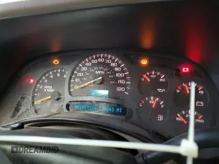 2004 Chevrolet Suburban Z71 with VIN 3GNFK16ZX4G119022, listed as a Copart auction lot 43548145 with 174,143 mi miles and Salvage Title. Bid and sale history available at carsss.com. Image 9.