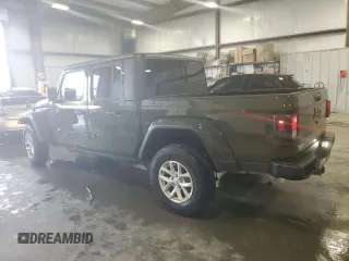 2023 Jeep Gladiator Willys z VIN 1C6HJTAG4PL581872, wystawiony jako Copart lot #84134884 z przebiegiem 6 426 mil mil oraz Szkoda całkowita • Salvage title. Historia ofert i sprzedaży dostępna na DreamBid. Obrazek 2.