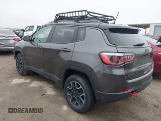 2019 Jeep Compass Trailhawk with VIN 3C4NJDDB1KT739938, listed as a IAAI auction lot 41411173 with 140,396 mi miles and . Bid and sale history available at carsss.com. Image 3.