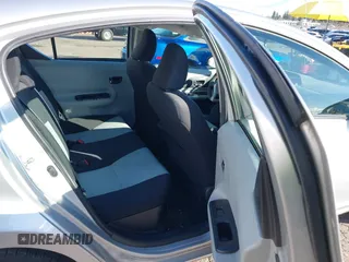 2014 Toyota Prius One z VIN JTDKDTB32E1574607, wystawiony jako IAAI lot #41724312 z przebiegiem 102 612 mil mil oraz . Historia ofert i sprzedaży dostępna na DreamBid. Obrazek 8.