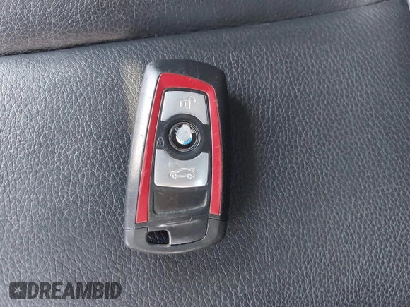 2015 BMW 3 Series 328i с VIN WBA3A5G5XFNS88465, выставлен на аукционе IAAI как лот 42676570 с пробегом 125 139 миль миль и . История ставок и продаж доступна на DreamBid. Изображение 11.
