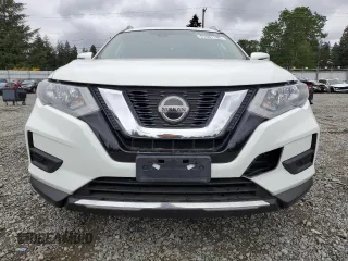 2020 Nissan Rogue S z VIN KNMAT2MTXLP524991, wystawiony jako Copart lot #57461135 z przebiegiem 76 147 mil mil oraz Szkoda całkowita • Salvage title. Historia ofert i sprzedaży dostępna na DreamBid. Obrazek 5.