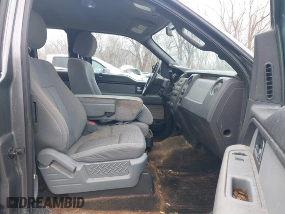 2012 Ford F-150 XL with VIN 1FTFX1EF1CFB95293, listed as a IAAI auction lot 41591392 with 132,324 mi miles. Bid and sale history available at carsss.com. Image 5.