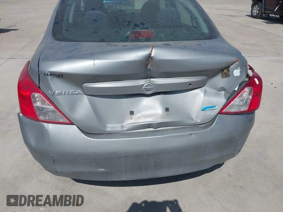 2014 Nissan Versa SV with VIN 3N1CN7AP4EL865246, listed as a IAAI auction lot 42072055 with 189,095 mi miles. Bid and sale history available at carsss.com. Image 6.