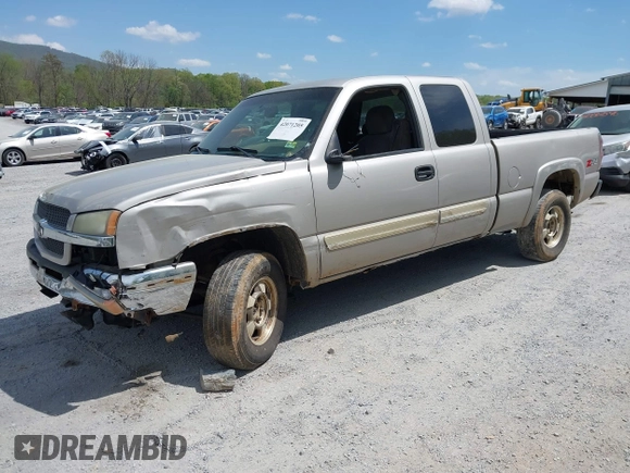 2005 Chevrolet Silverado 1500 Z71 with VIN 1GCEK19Z15Z192815, listed as a IAAI auction lot 42071205 with 352,883 mi miles. Bid and sale history available at carsss.com. Image 23.