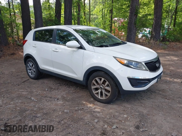 2016 Kia Sportage LX with VIN KNDPB3AC7G7819625, listed as a IAAI auction lot 42214385 with 141,339 mi miles. Bid and sale history available at carsss.com. Image 1.