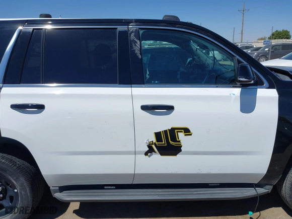 2017 Chevrolet Tahoe Commercial with VIN 1GNLCDEC2HR187691, listed as a IAAI auction lot 40101169 with 87,772 mi miles. Bid and sale history available at carsss.com. Image 13.