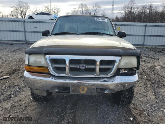 2000 Ford Ranger XLT with VIN 1FTYR11X0YTA32855, listed as a Copart auction lot 84517284 with 100,235 mi miles and Salvage Title. Bid and sale history available at carsss.com. Image 5.