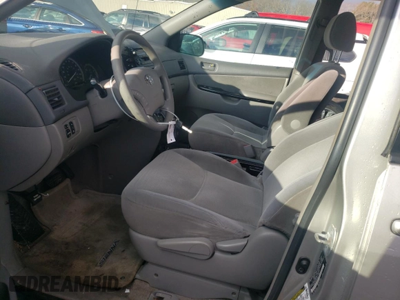 2005 Toyota Sienna LE with VIN 5TDBA23C25S047963, listed as a Copart auction lot 43826585 with 189,785 mi miles and Salvage Title. Bid and sale history available at carsss.com. Image 7.
