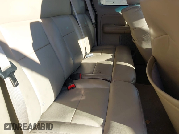 2006 Ford F-150 XLT with VIN 1FTPX125X6NA39456, listed as a IAAI auction lot 41832948 with 266,716 mi miles. Bid and sale history available at carsss.com. Image 8.