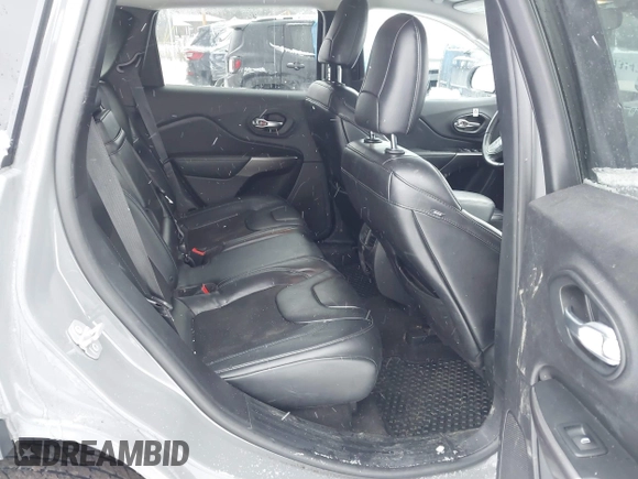 2019 Jeep Cherokee Latitude Plus with VIN 1C4PJMLB9KD399289, listed as a IAAI auction lot 41314743 with 84,726 mi miles. Bid and sale history available at carsss.com. Image 8.