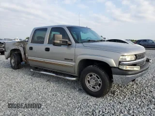 2002 Chevrolet Silverado 1500HD LT with VIN 1GCGC13U42F195580, listed as a Copart auction lot 53432235 with 238,007 mi miles and Salvage Title. Bid and sale history available at DreamBid. Image 4.