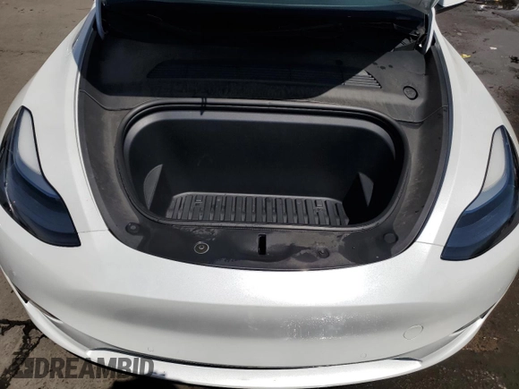 2022 Tesla Model Y Long Range with VIN 7SAYGAEE4NF534588, listed as a Copart auction lot 53274995 with 20,768 mi miles and Salvage Title. Bid and sale history available at DreamBid. Image 12.