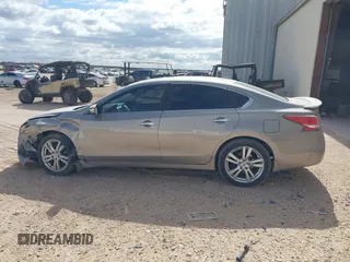 2015 Nissan Altima SL with VIN 1N4BL3AP5FC267516, listed as a IAAI auction lot 41899295 with 97,479 mi miles and . Bid and sale history available at DreamBid. Image 14.