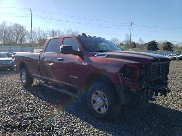 2020 Ram 2500 Tradesman z VIN 3C6UR5HJ7LG285613, wystawiony jako Copart lot #42241985 z przebiegiem 30 298 mil mil oraz Szkoda całkowita • Salvage title. Historia ofert i sprzedaży dostępna na DreamBid. Obrazek 4.